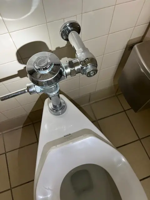 Fixture installation and repair for Repiping in Applegate Bend